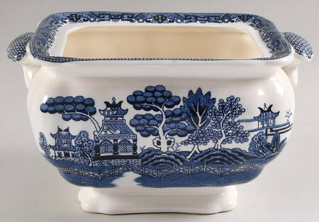 Blue Willow (No Gold, "Japan" Only) Small Tureen No LId