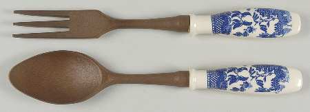 Blue Willow (No Gold, "Japan" Only) 2-Piece Wood/Ceramic Salad Set