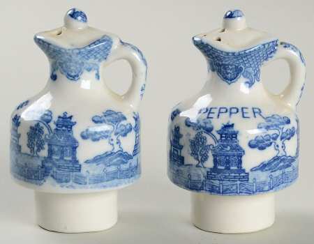 Blue Willow (No Gold, "Japan" Only) Condiment Set, Salt & Pepper Set