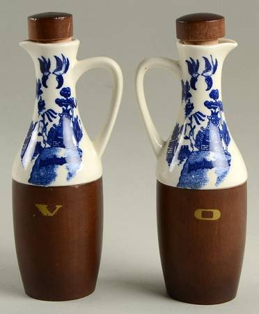 Blue Willow (No Gold, "Japan" Only) Vinegar and Oil with Wood Stoppers