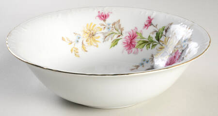 Chrysanthemum 9" Round Vegetable Bowl