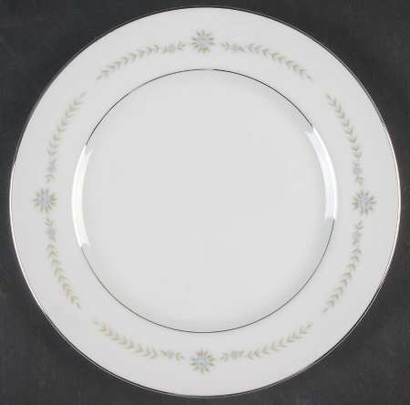 Darleen Salad Plate