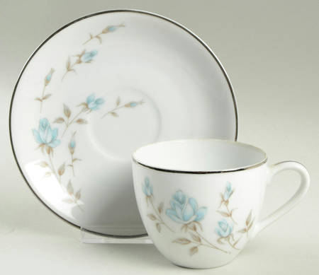 Delphine Flat Cup & Saucer Set