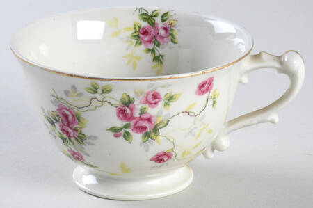 JAP4 Footed Cup