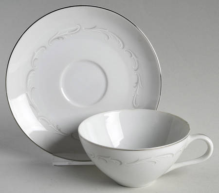 Luray Flat Cup & Saucer Set