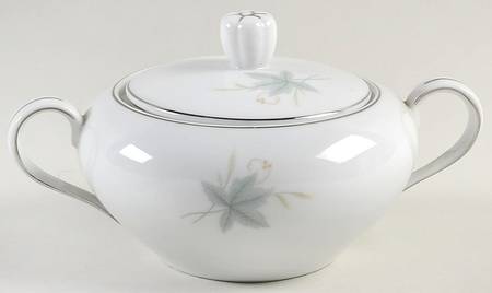 Lynbrook Sugar Bowl & Lid
