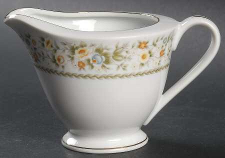 Lynrose Creamer