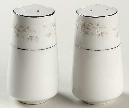 Maria Salt & Pepper Set