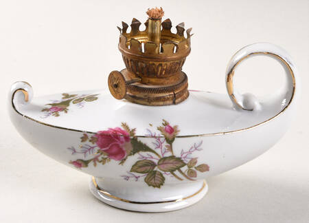 Moss Rose Oil Lamp No Globe