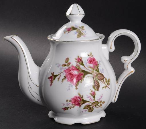 Moss Rose Teapot & Lid