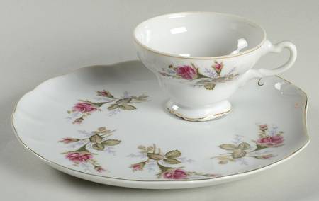 Moss Rose Snack Plate & Cup Set
