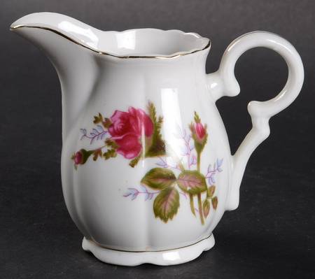 Moss Rose Mini Creamer