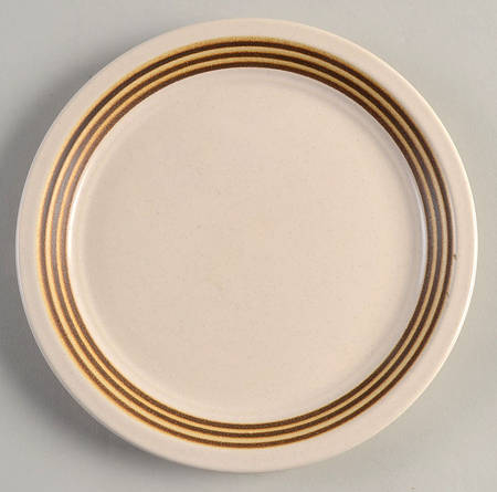 Nutmeg Salad Plate