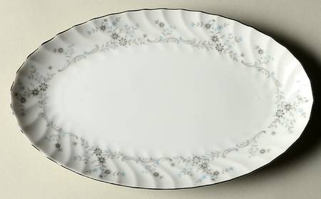 Patricia Relish/Gravy Underplate