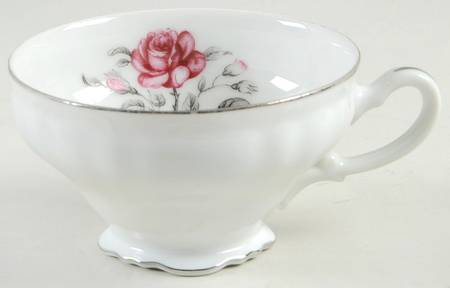 Queen Rose Footed Cup