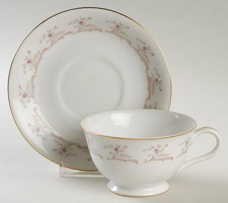 Rosalyn Footed Cup & Saucer Set