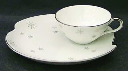 Snowflake Snack Plate & Cup Set