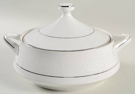 Southwicke Round Covered Vegetable