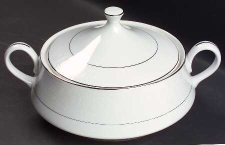 Southwicke Round Covered Vegetable