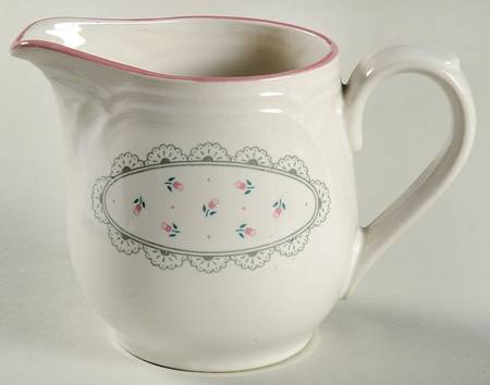Victoriana Creamer