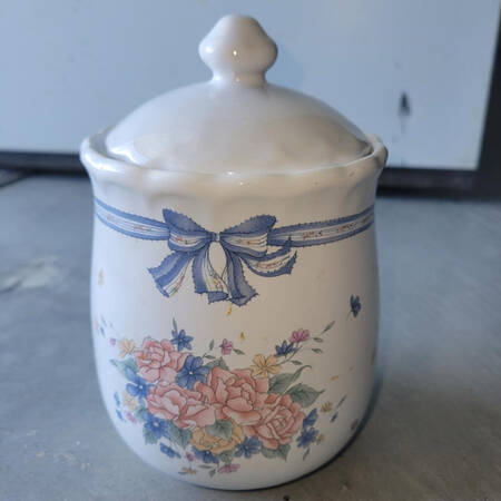 JAR1 Medium Canister & Lid