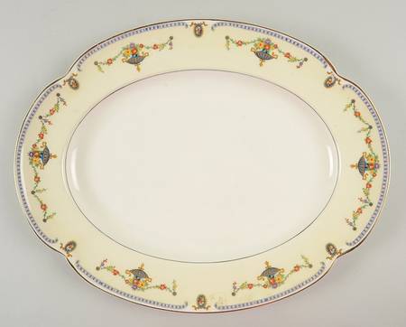 Adam, The (Scalloped) 14" Oval Serving Platter
