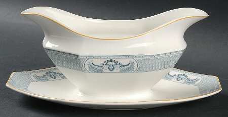 Albany Gravy Boat with Attached Underplate