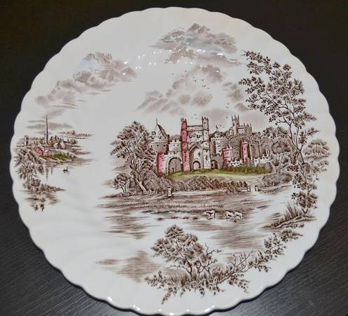 Ancient Towers Brown Multicolor Dinner Plate