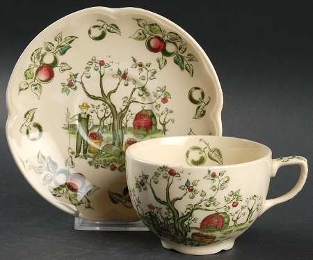 Apple Harvest Flat Cup & Saucer Set