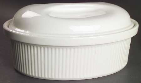 Athena 2.5 Quart Oval Covered Casserole