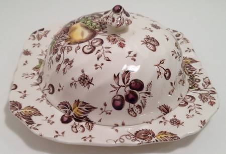 Autumn's Delight Muffin Dish & Lid