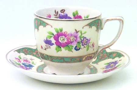 Belgravia Footed Demitasse Cup & Saucer Set