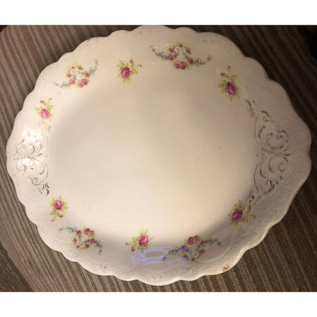 The Bergen Rose 12" Oval Serving Platter