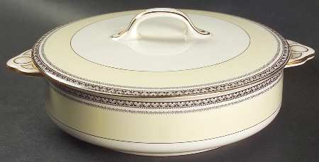 Blackwood Round Covered Vegetable