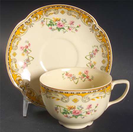 Brittany Flat Cup & Saucer Set