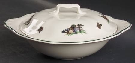 Brookshire (Made in England, Earthenware) Round Covered Vegetable
