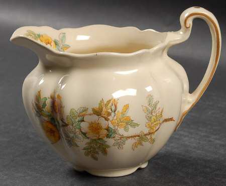 Buttercup Creamer