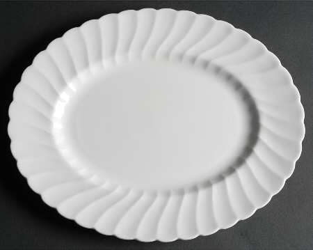 Canterbury (Bone China) 13" Oval Serving Platter