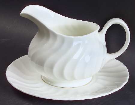Canterbury (Bone China) Gravy Boat with Attached Underplate