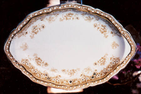 Carlton (Brown Flowers) 12" Oval Serving Platter