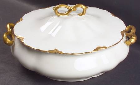 Chantilly Gold Round Covered Vegetable