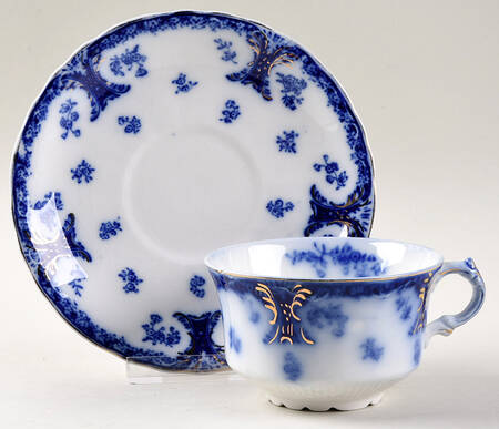 Clarissa Flat Cup & Saucer Set