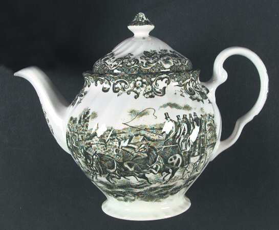 Coaching Scenes Green Teapot & Lid