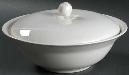 Cottage Round Covered Vegetable