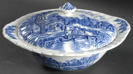 Cotswold Blue Round Covered Vegetable