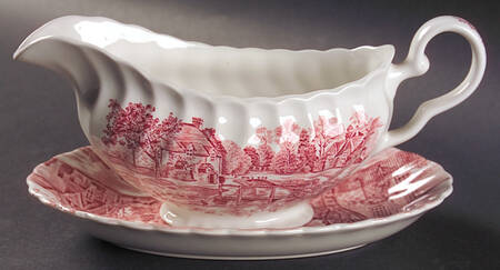 Cotswold Pink Gravy Boat & Underplate/Relish