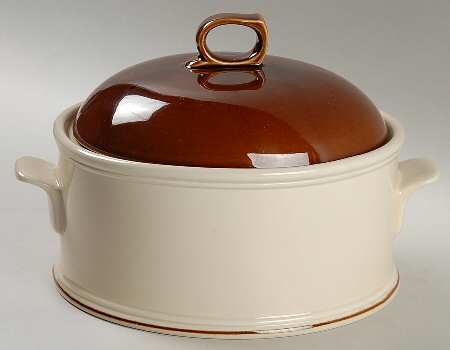 Creme Caramel Round Covered Vegetable