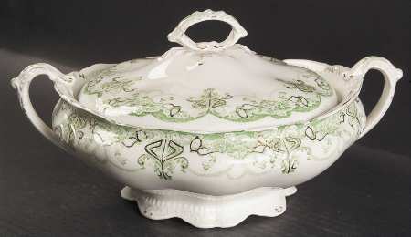 Dartmouth Green Round Covered Vegetable