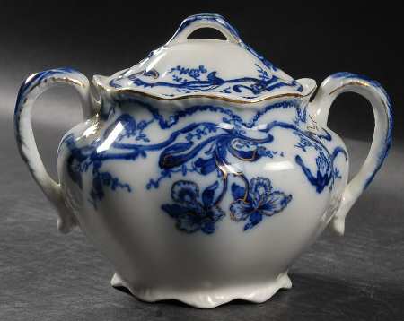 Delmonte (Flow Blue, Gold Accent) Sugar Bowl & Lid