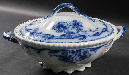 Delmonte (Flow Blue, Gold Accent) Round Covered Vegetable